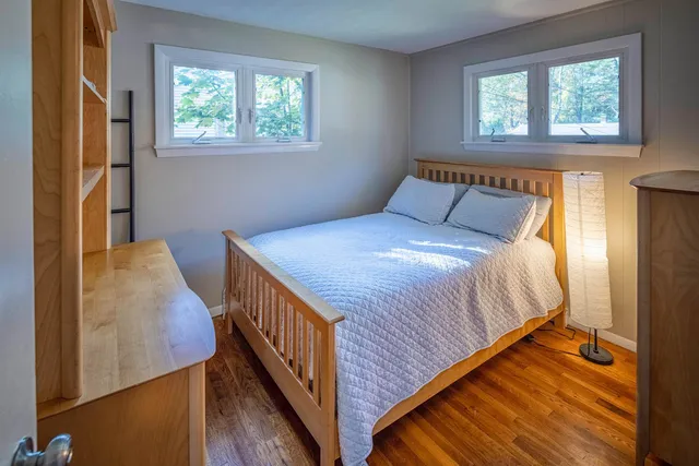 $429,900 | 5 Cedarbrook Drive, Dover, NH 03820