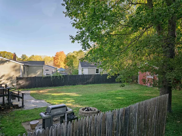 $429,900 | 5 Cedarbrook Drive, Dover, NH 03820