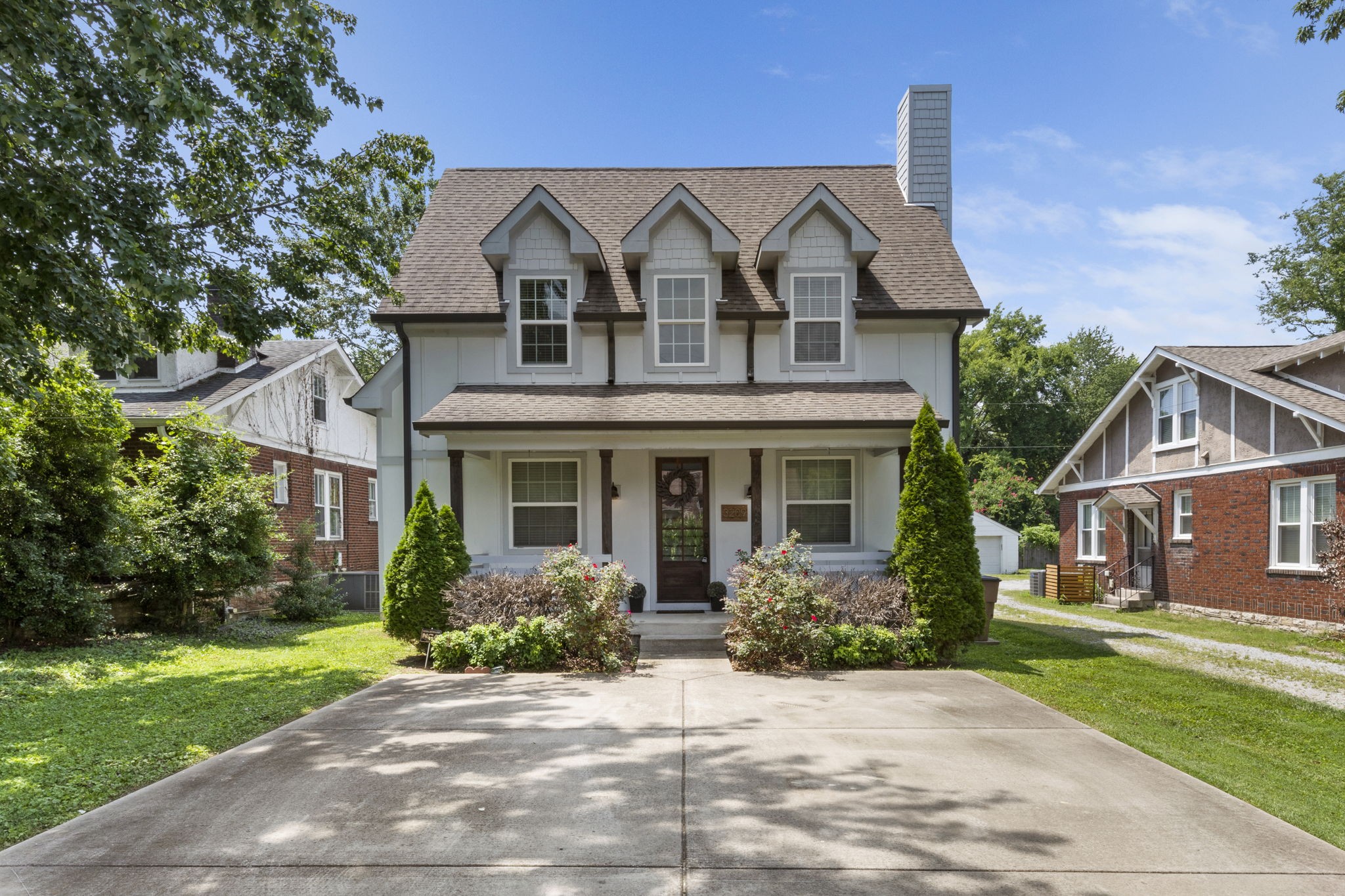 3209 Kinross Avenue Nashville, TN 37211 - Photo 1 of 48 front view of a house with a yard