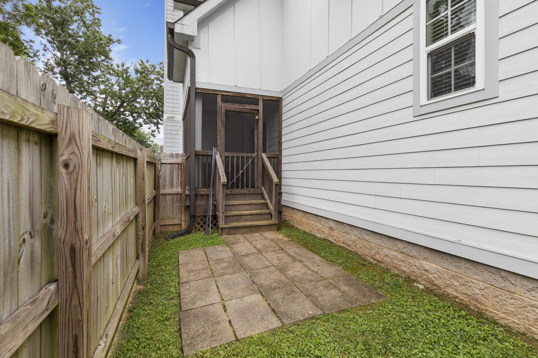 3209 Kinross Avenue Nashville, TN 37211 - Photo 41 of 48 a view of a back yard of the house