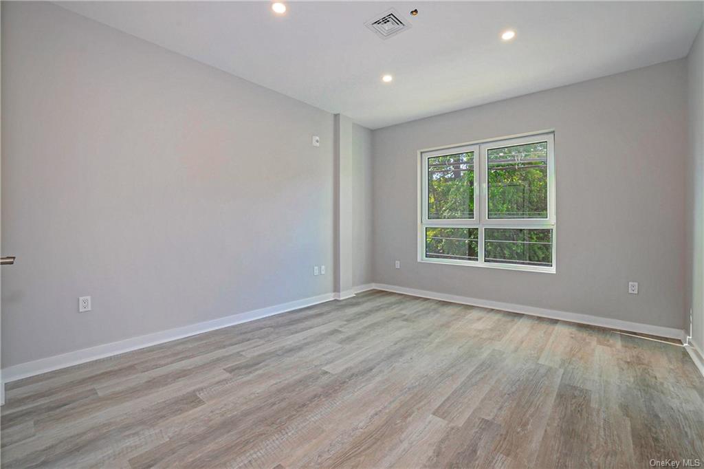 500 Commerce Street Hawthorne, NY 10532 - Photo 23 of 32