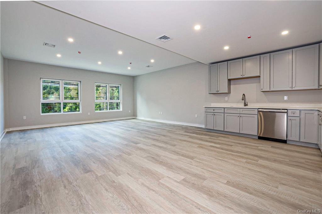 500 Commerce Street Hawthorne, NY 10532 - Photo 27 of 32