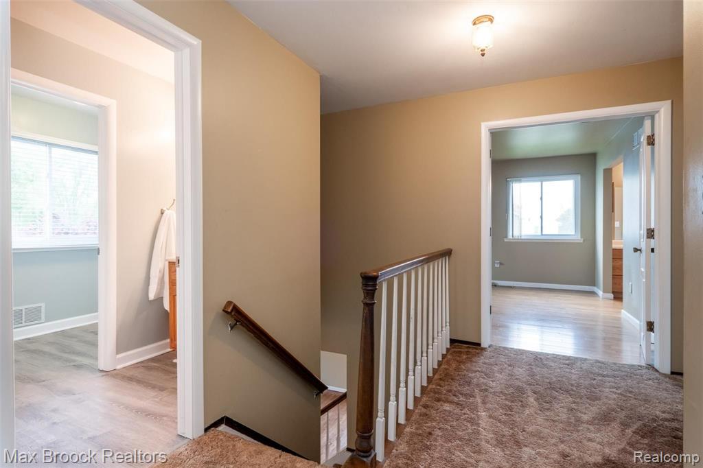 22614 Meadowbrook Road Novi, MI 48375 - Photo 18 of 34