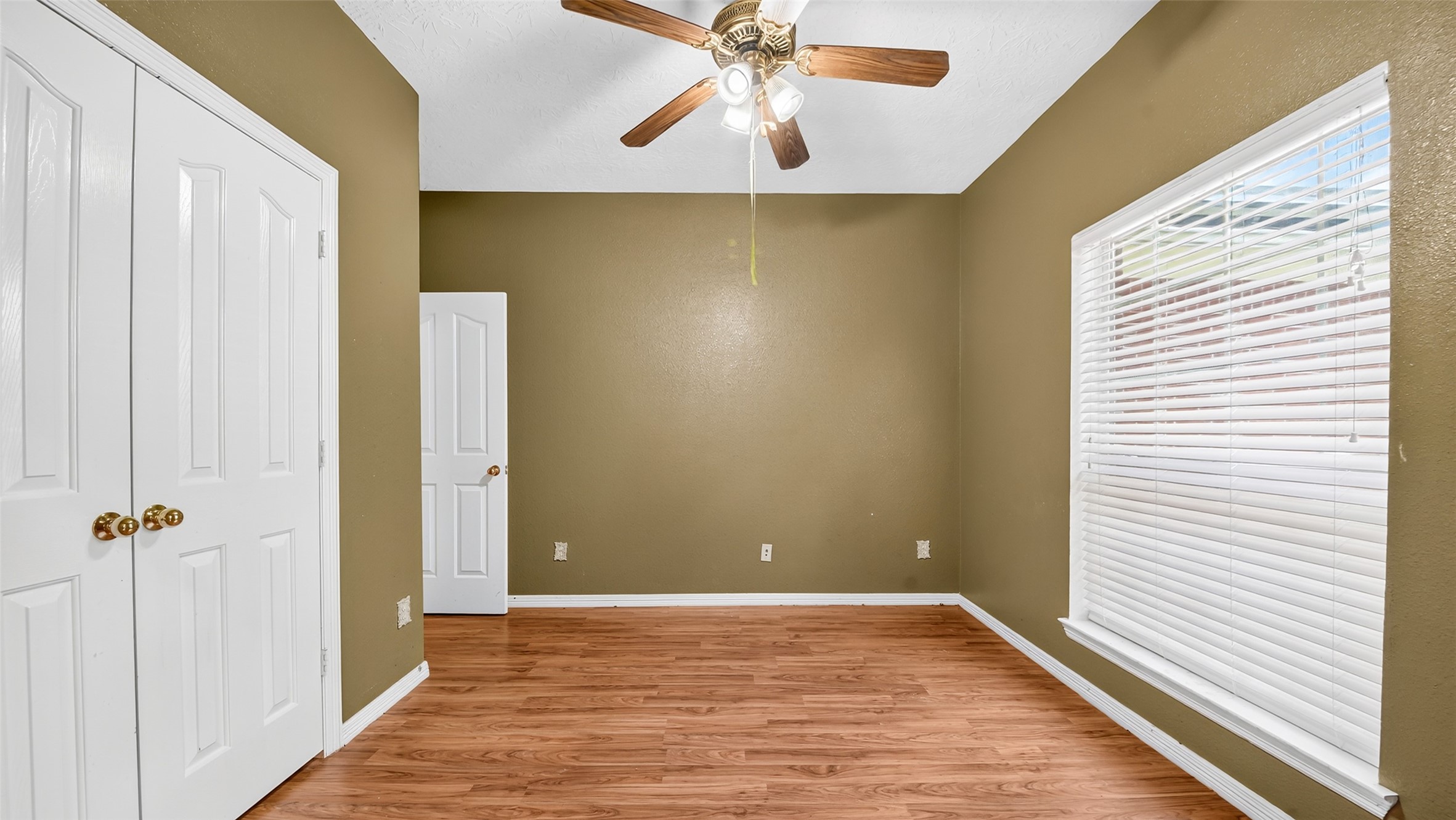 24019 Surreygate Drive Spring, TX 77373 - Photo 6 of 37 Bedroom 2