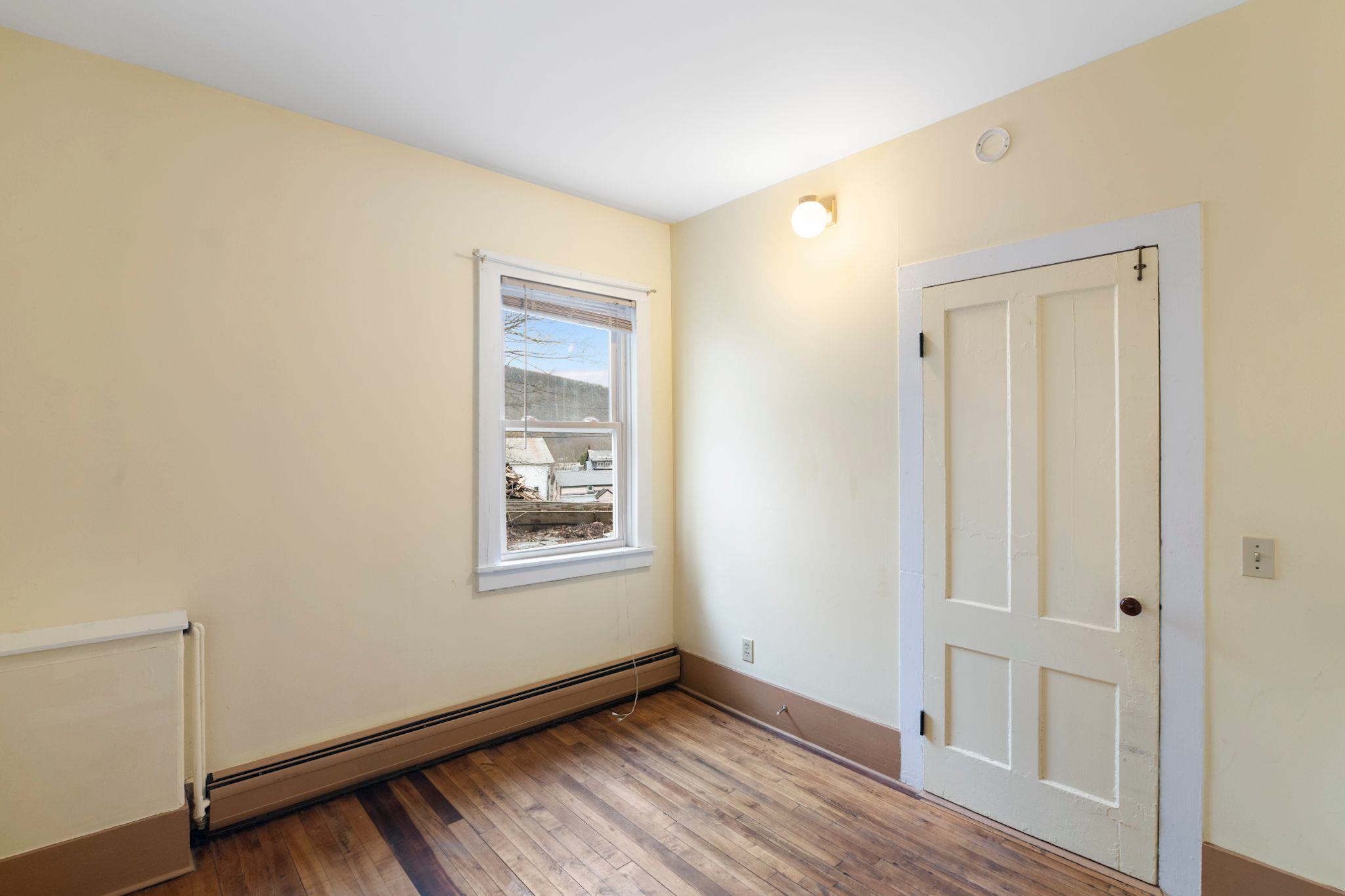 219 High Street, Unit 3 Brattleboro, VT 05301 - Photo 11 of 24
