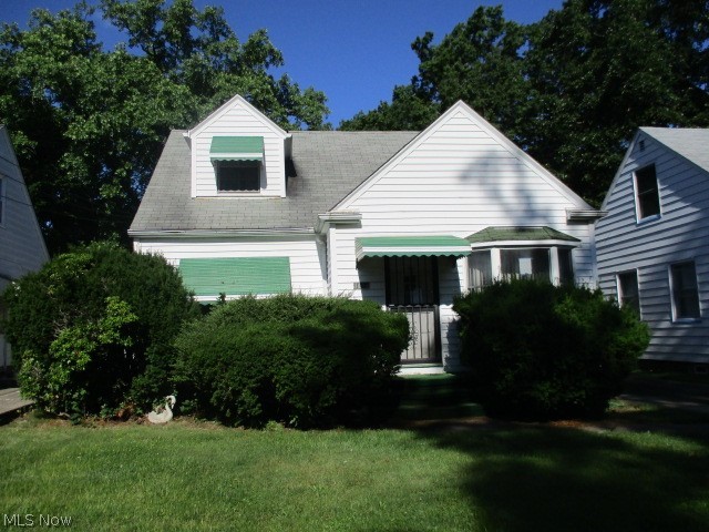 1098 Woodview Road Cleveland, OH 44121 - Photo 1 of 4