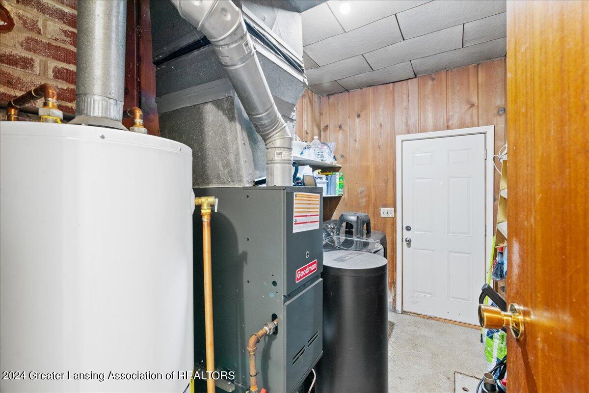 1264 West Valley Road Lansing, MI 48906 - Photo 21 of 27 27-Media Jett-27