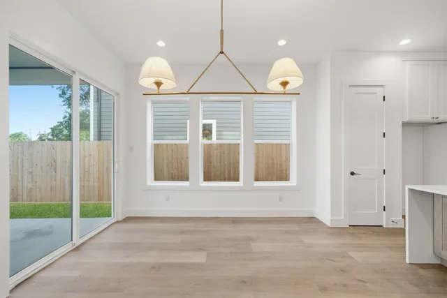 $2,800 | 2036 Thonig Road, Houston, TX 77055