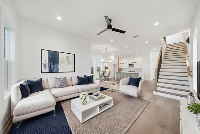 $2,800 | 2036 Thonig Road, Houston, TX 77055