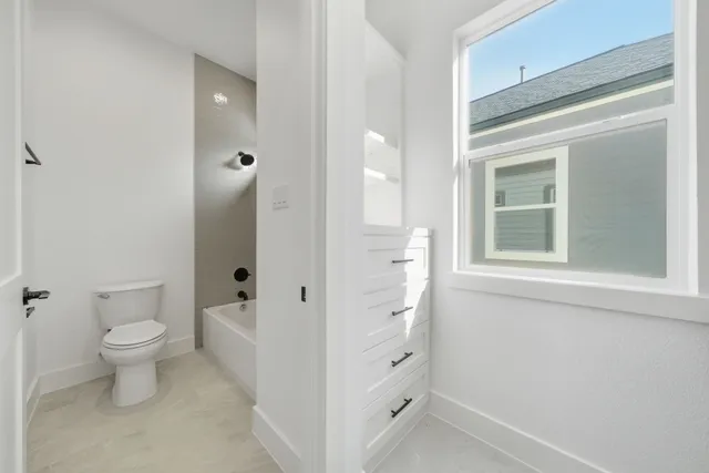 $2,800 | 2036 Thonig Road, Houston, TX 77055