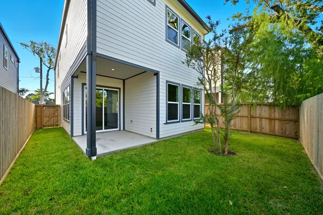 $2,800 | 2036 Thonig Road, Houston, TX 77055