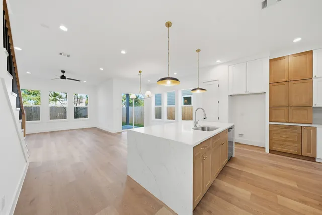 $2,800 | 2036 Thonig Road, Houston, TX 77055