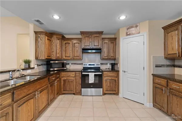 $1,750 | 2308 Rocky Mountain Avenue, Edinburg, TX 78541