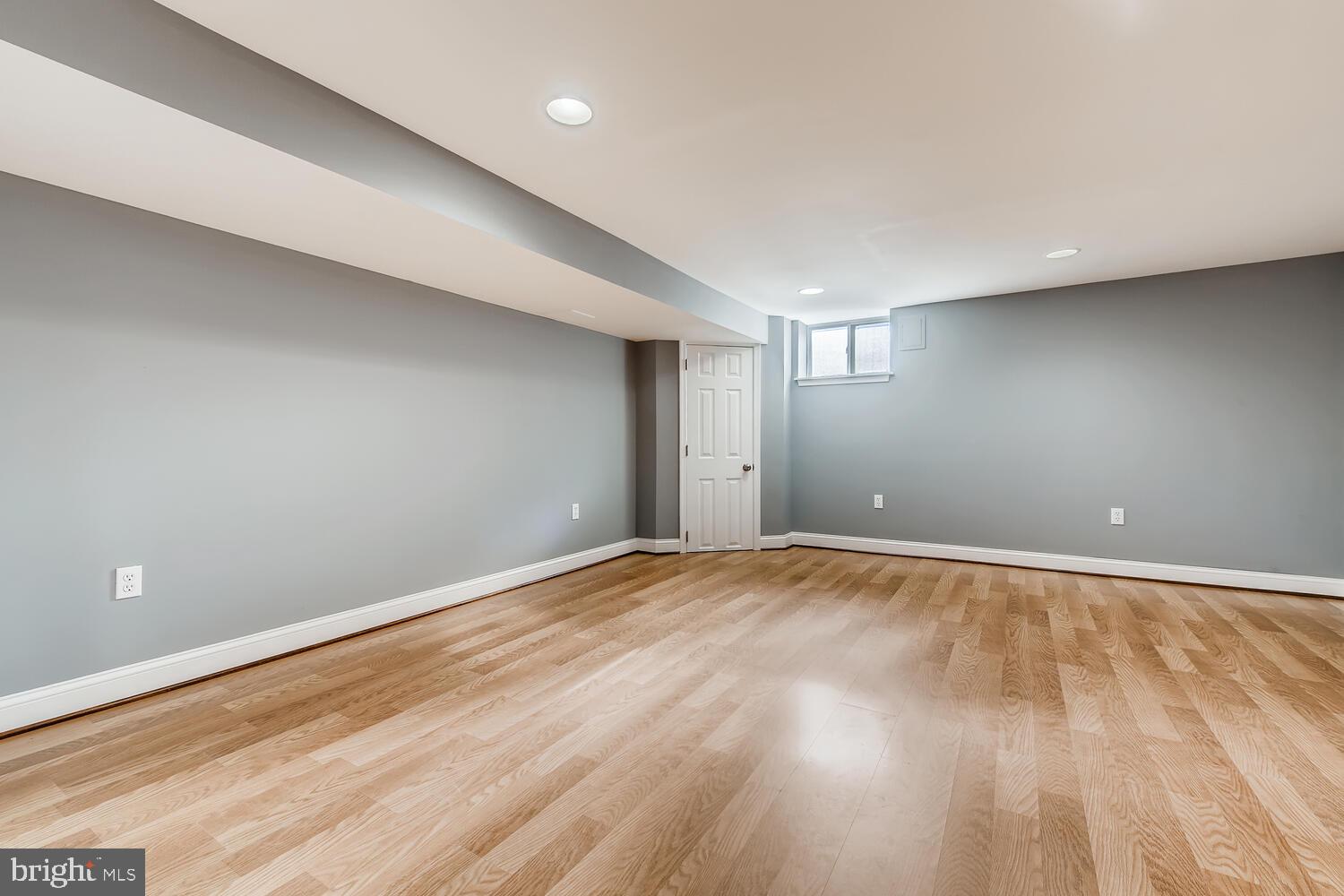 410 Westfield Road Baltimore, MD 21222 - Photo 25 of 32