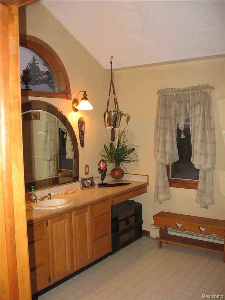 9625 Norman Road Clarkston, MI 48348 - Photo 13 of 22 house pix-35