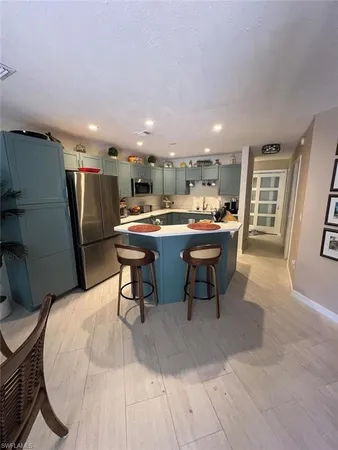 $2,000 | 1535 Chesapeake Avenue, Unit A2, Naples, FL 34102