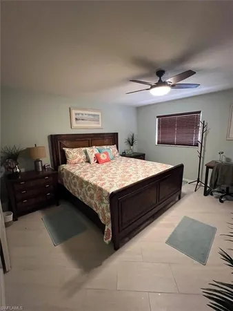 $2,000 | 1535 Chesapeake Avenue, Unit A2, Naples, FL 34102