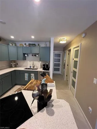 $2,000 | 1535 Chesapeake Avenue, Unit A2, Naples, FL 34102