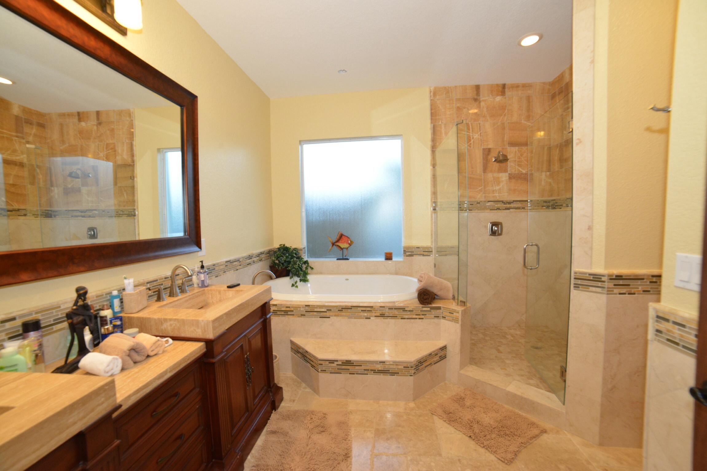 785 Northeast 71st Street Boca Raton, FL 33487 - Photo 5 of 16 image
