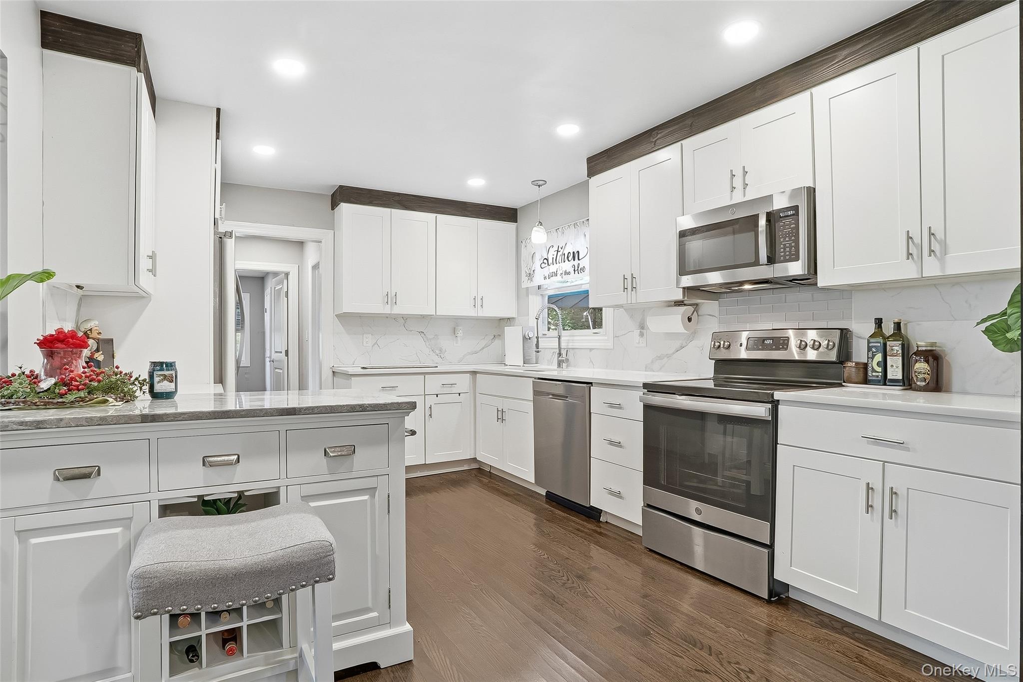 109 Chelsea Road Wappingers Falls, NY 12590 - Photo 14 of 36