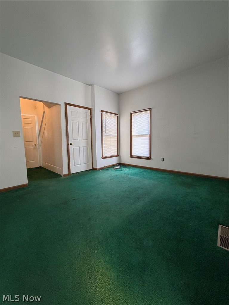 54 Spring Street Struthers, OH 44471 - Photo 4 of 21 First Floor Living Room