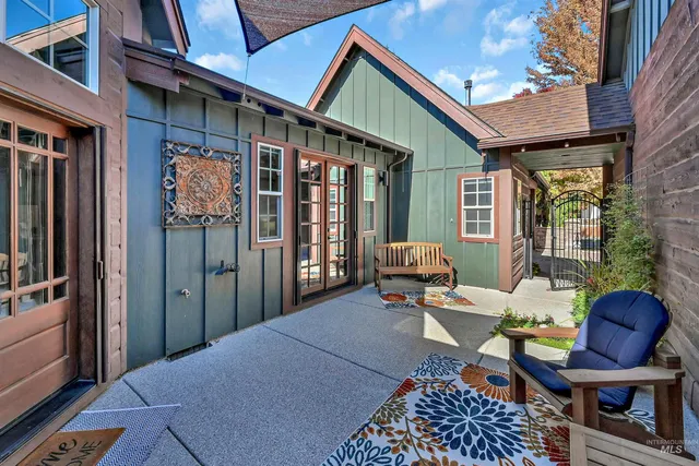 $718,000 | 9685 West Sultana Drive, Garden City, ID 83714