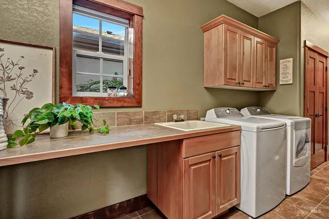 $718,000 | 9685 West Sultana Drive, Garden City, ID 83714