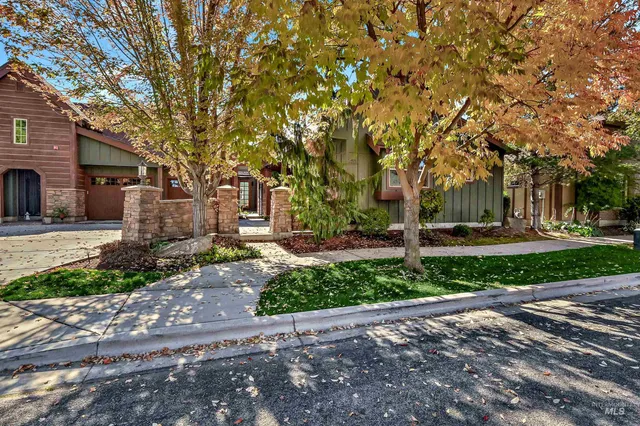 $718,000 | 9685 West Sultana Drive, Garden City, ID 83714