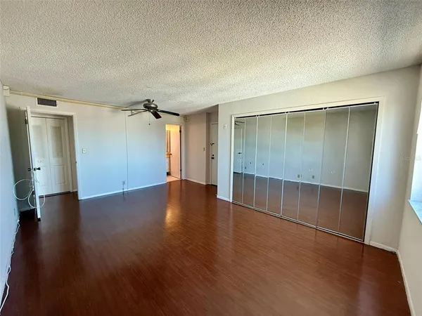 $2,500 | 255 Dolphin Point, Unit 710, Clearwater Beach, FL 33767
