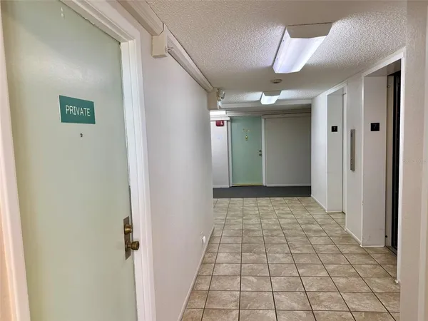 $2,500 | 255 Dolphin Point, Unit 710, Clearwater Beach, FL 33767