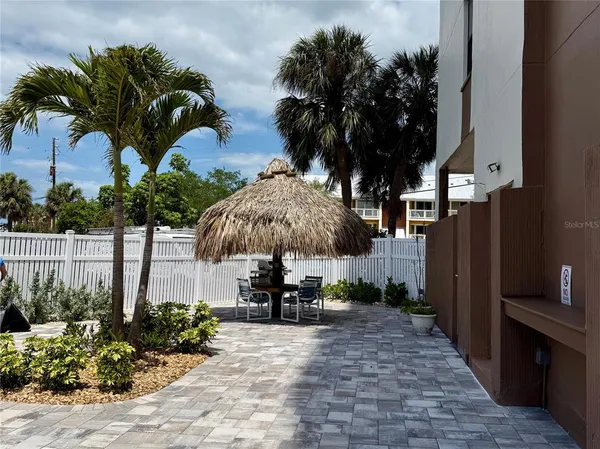 $2,500 | 255 Dolphin Point, Unit 710, Clearwater Beach, FL 33767