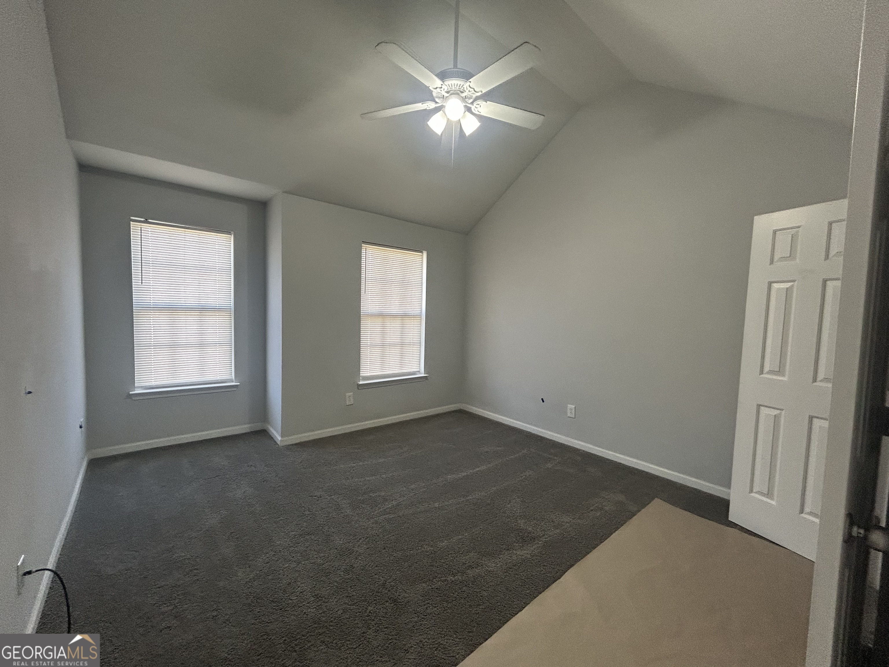 6263 Shell Drive Southwest Atlanta, GA 30331 - Photo 11 of 29