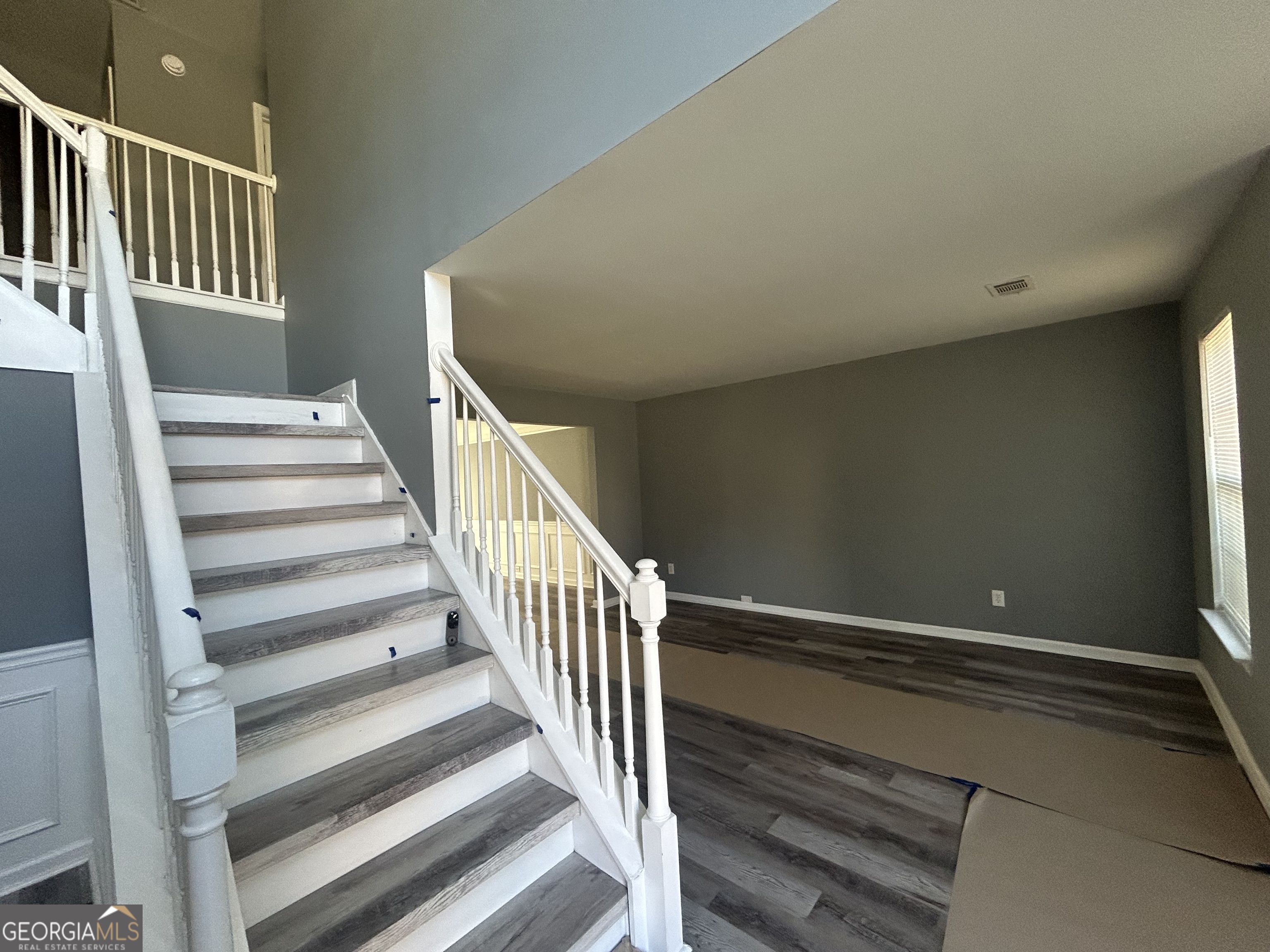 6263 Shell Drive Southwest Atlanta, GA 30331 - Photo 3 of 29