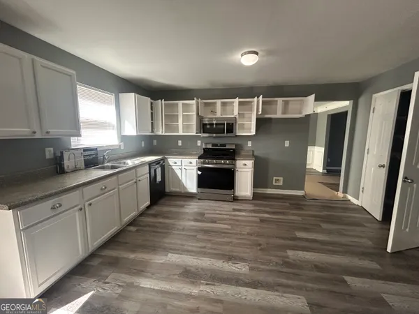 $2,850 | 6263 Shell Drive Southwest, Atlanta, GA 30331