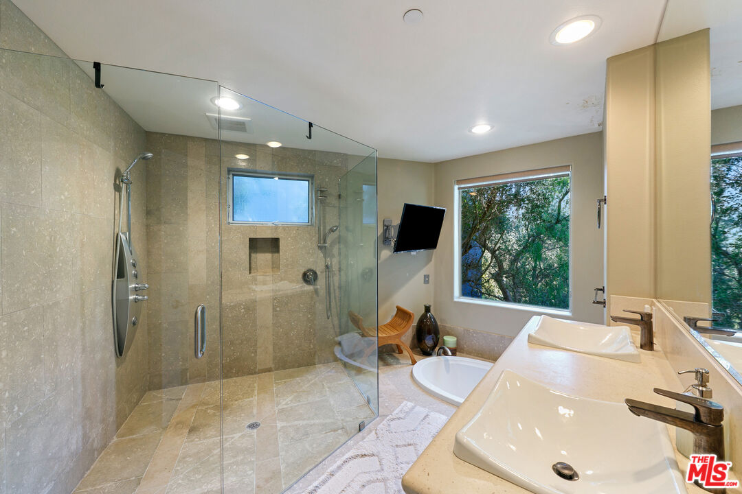 2044 Corral Canyon Road Malibu, CA 90265 - Photo 28 of 44