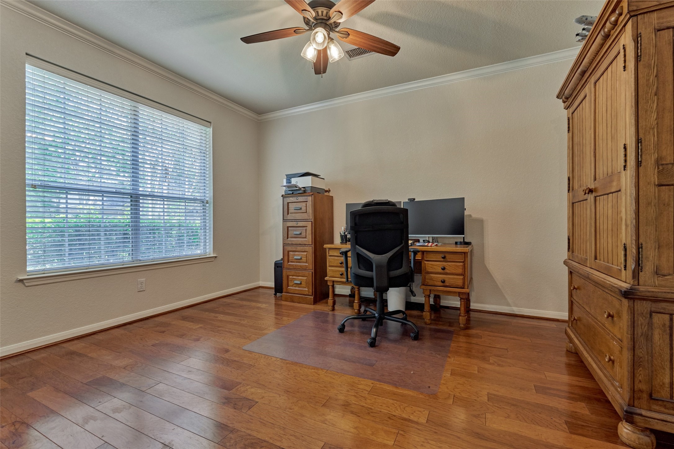 23 Weeping Spruce Place Conroe, TX 77384 - Photo 6 of 32