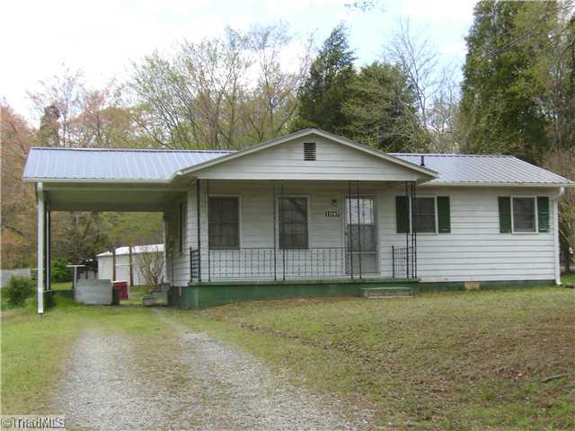 1097 Hunter Road Lexington, NC 27295 - Photo 2 of 3 Exterior Front.
