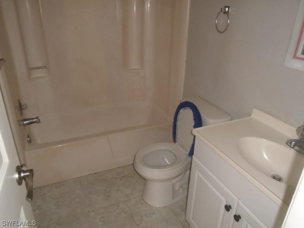 8135 Country Road, Unit 202 Fort Myers, FL 33919 - Photo 4 of 4 Gallery Image 4