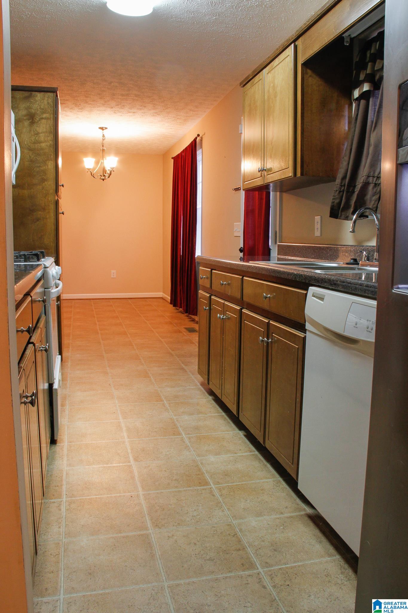480 Bailey Road Weaver, AL 36277 - Photo 4 of 23