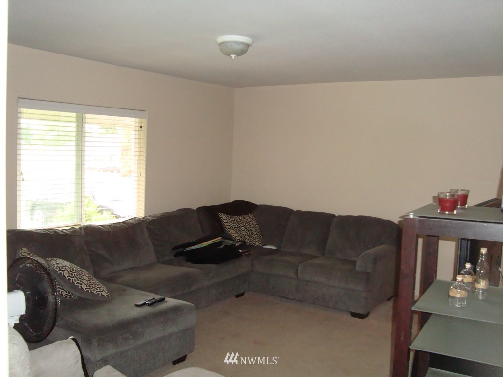 204 North Laventure Road Mount Vernon, WA 98273 - Photo 2 of 12 Gallery Image 2
