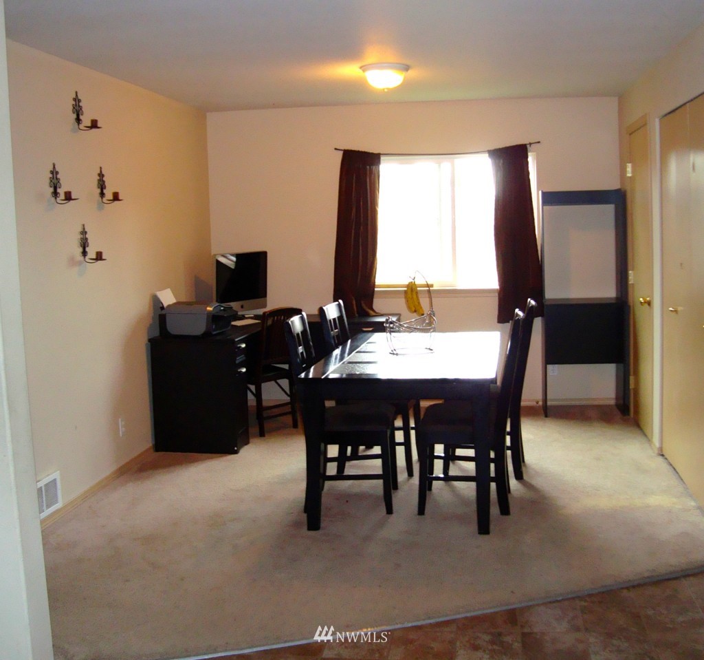 204 North Laventure Road Mount Vernon, WA 98273 - Photo 7 of 12 Gallery Image 7