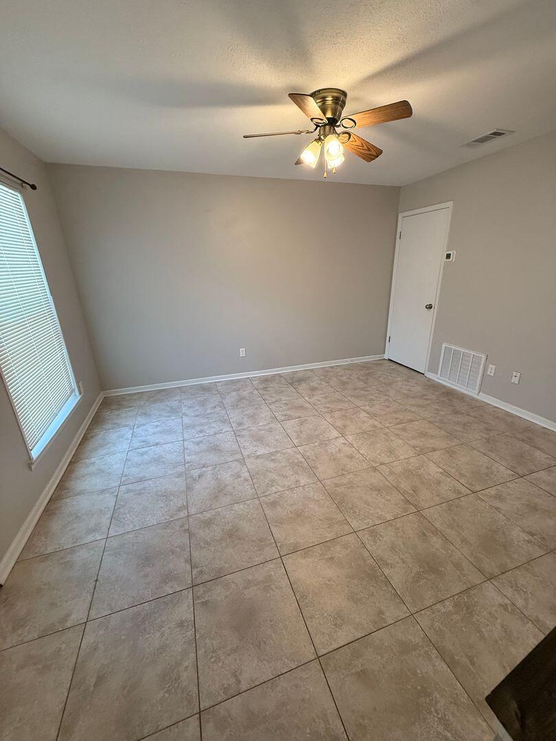 226 Pelham Road, Unit 5 Fort Walton Beach, FL 32547 - Photo 17 of 24 6