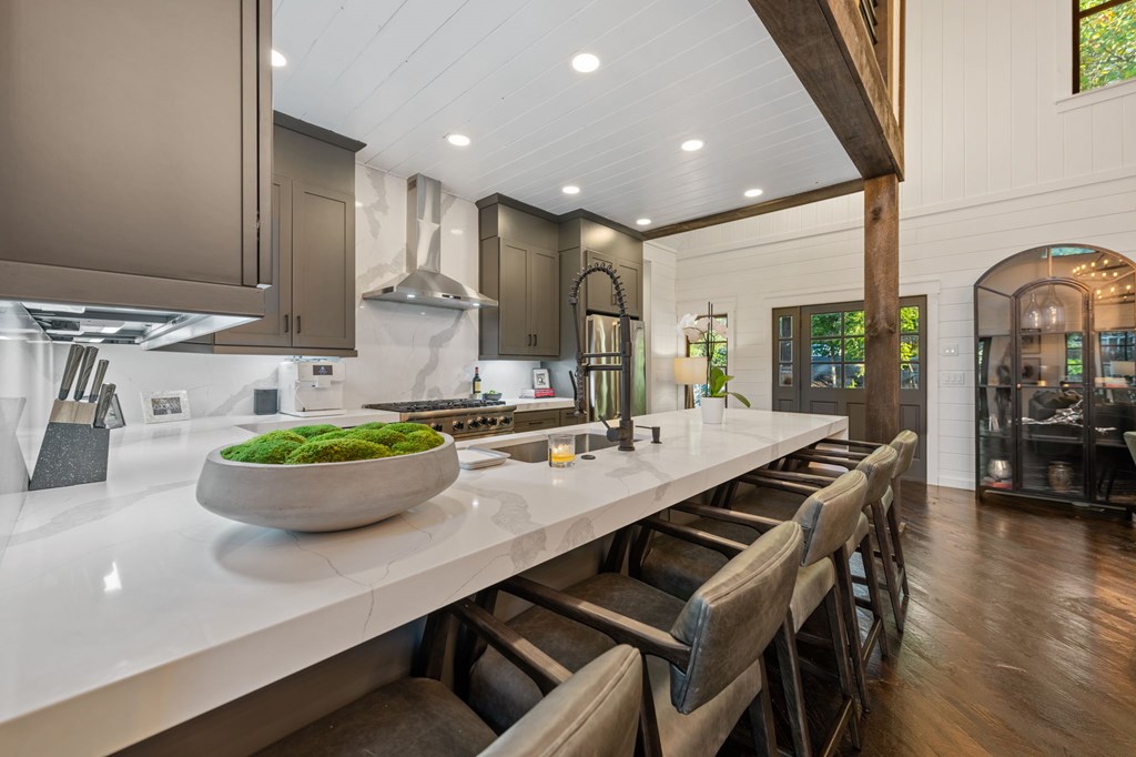 1925 Hogback Drive Blue Ridge, GA 30513 - Photo 18 of 73