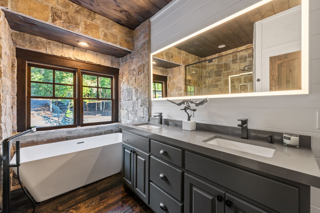 1925 Hogback Drive Blue Ridge, GA 30513 - Photo 26 of 73