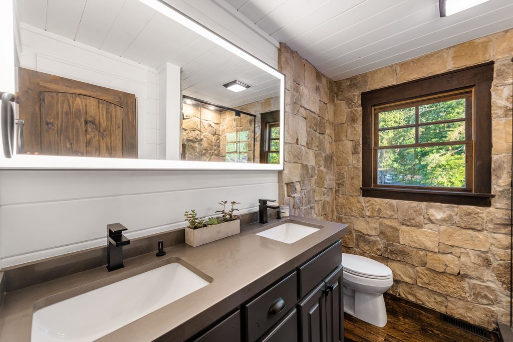 1925 Hogback Drive Blue Ridge, GA 30513 - Photo 38 of 73