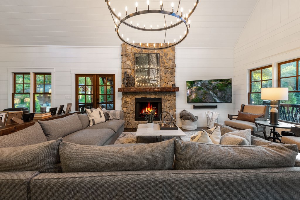 1925 Hogback Drive Blue Ridge, GA 30513 - Photo 8 of 73