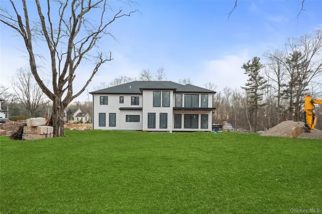 $2,690,000 | 94 Viola Road, Suffern, NY 10901