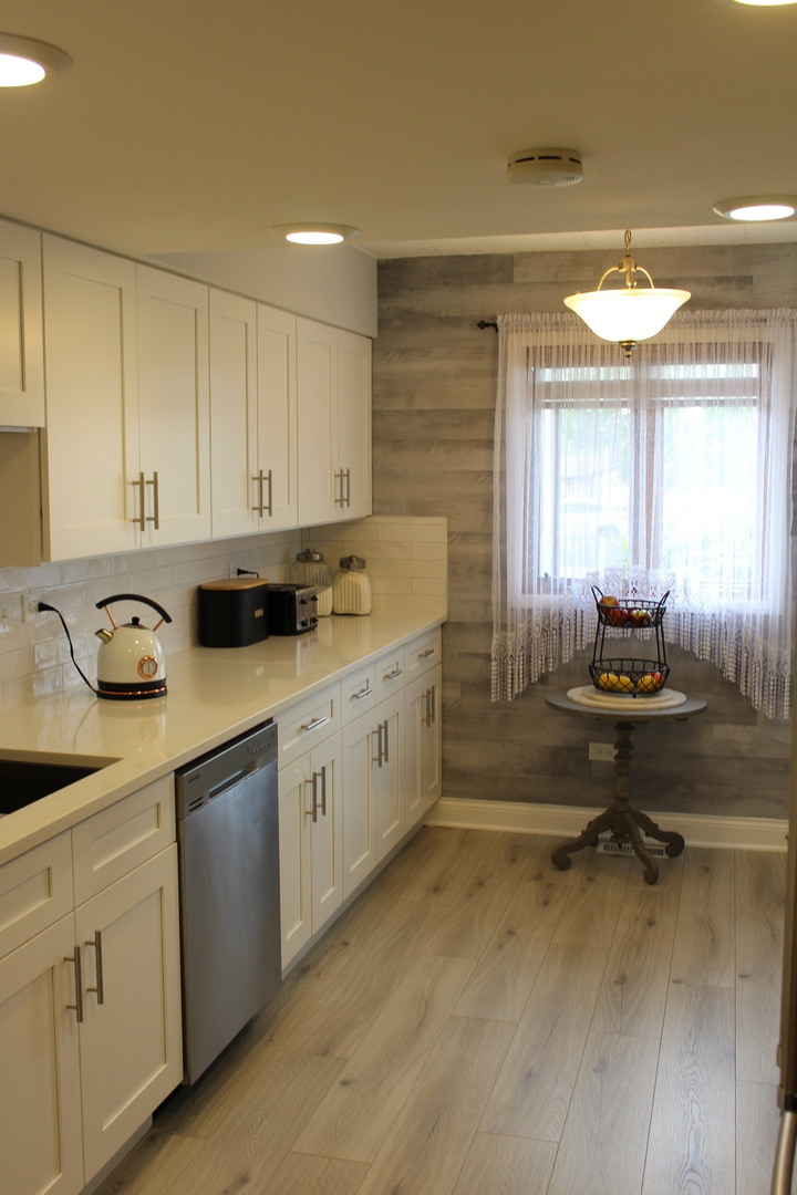 10508 Ridge Cove Drive, Unit 18D Chicago Ridge, IL 60415 - Photo 12 of 24 Gallery Image 12