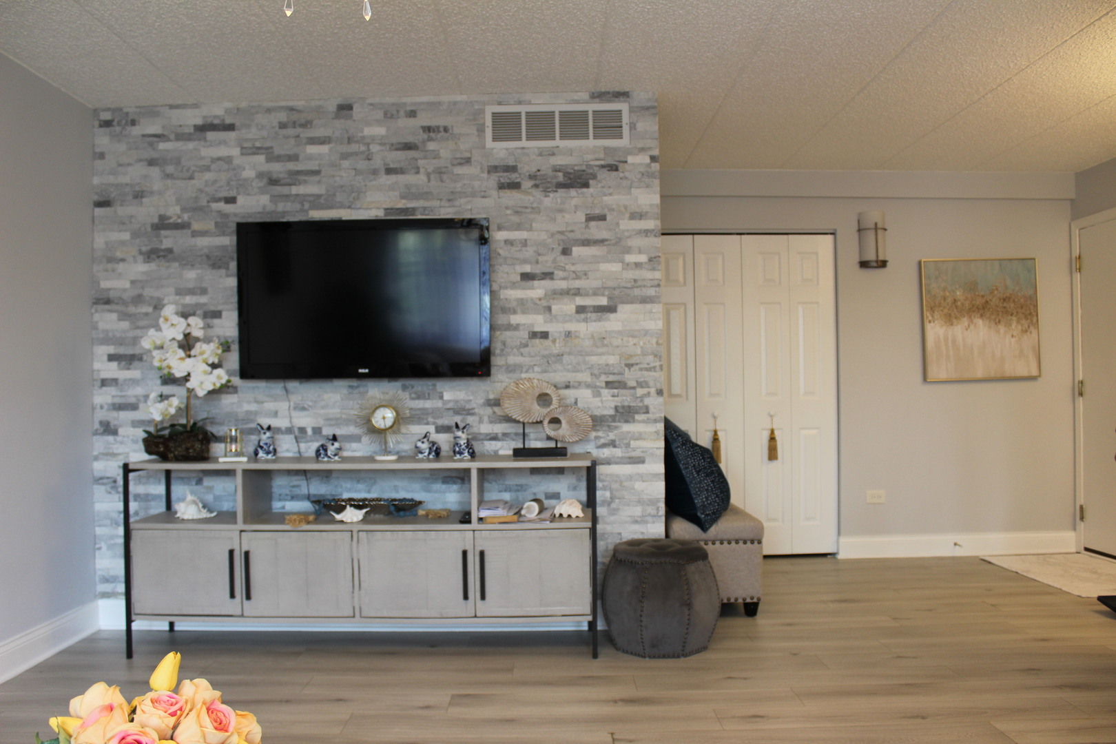 10508 Ridge Cove Drive, Unit 18D Chicago Ridge, IL 60415 - Photo 5 of 24 Gallery Image 5
