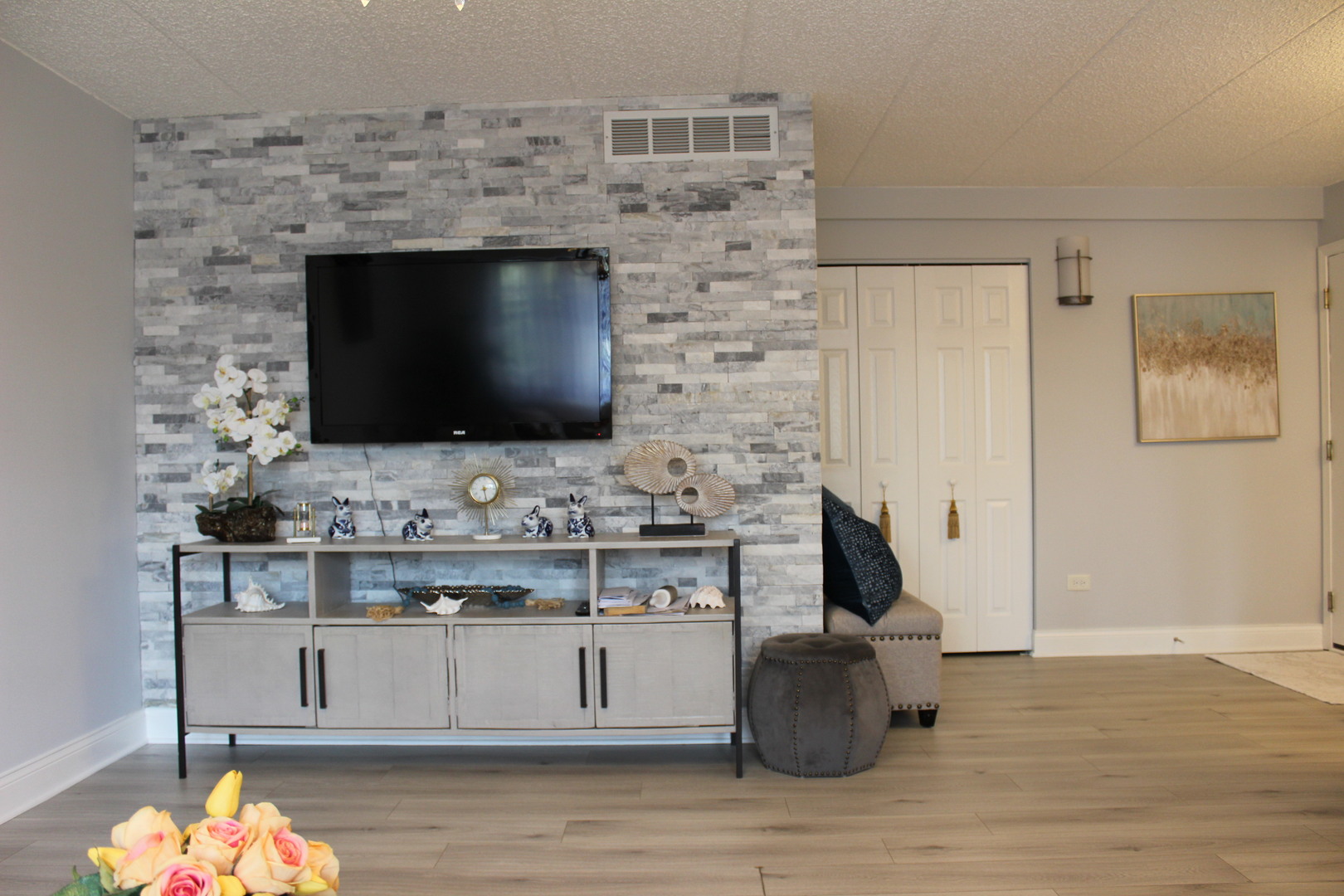 10508 Ridge Cove Drive, Unit 18D Chicago Ridge, IL 60415 - Photo 6 of 24 Gallery Image 6